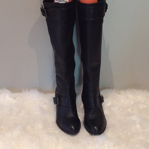 NWOT Michelle D Boots - Picture 4 of 6